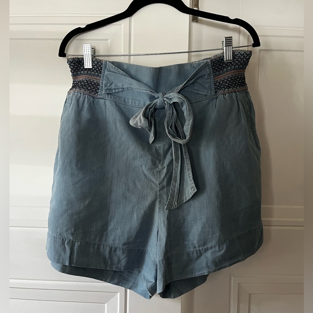 Anthropologie aloha tie front shorts - Picture 5 of 6